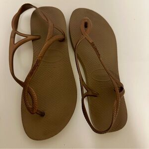 Havaianas Women's Sandal Bronze Gold Size 7